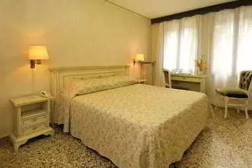 בית מלון כפרי Basilea Dipendenza