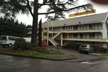 هتل Premiere Classe St Etienne Nord Villars