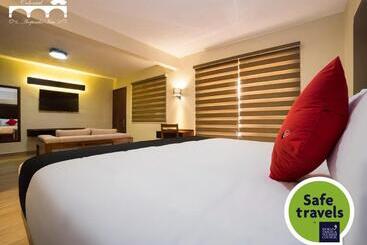 Отель Colonial Acopinalco Inn