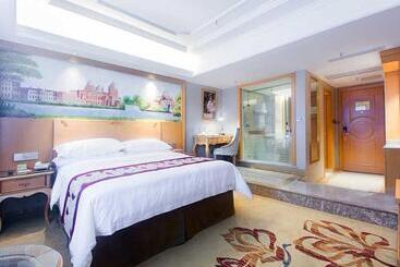 Vienna International Hotel Haikou West Bus Station