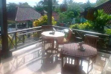 Bed and Breakfast Warung Ary & Home Stay