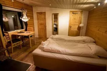 Kır Evi Aurora Camp