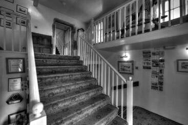 فندق Busta House