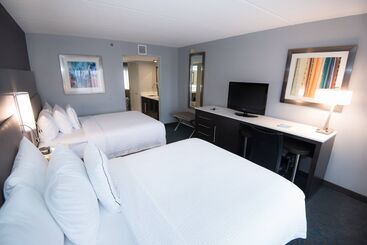 هتل Fairfield Inn & Suites Atlanta Airport North