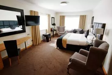 La Mon Hotel & Country Club