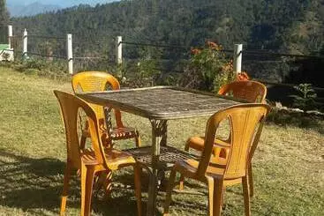 Otel Taj Himalaya Khirsu