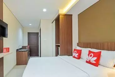 Hotel Zen Rooms Residence 12 Cipete