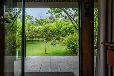 Resort Woods At Sasan