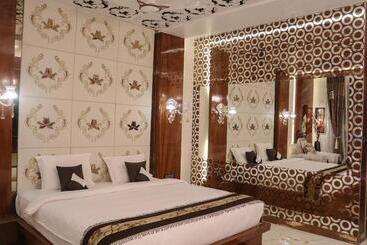 בית מלון כפרי Rajahamsa