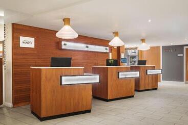 Hotel Courtyard By Marriott Glasgow Airport