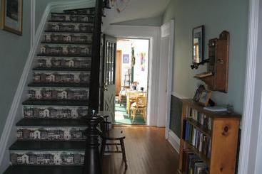 Mariaville Lake Bed And Breakfast