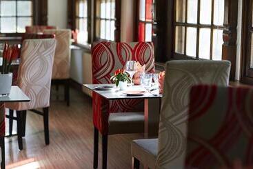 בית מלון כפרי La Commanderie De Champarey