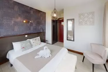 ホテル Hôtel Le Bellevue