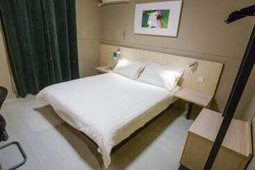 호텔 Jinjiang Inn   Yancheng East Huanghai Road Zhaoshang