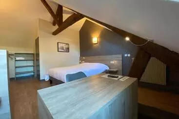 Отель Logis Hôtel Saint Nicolas