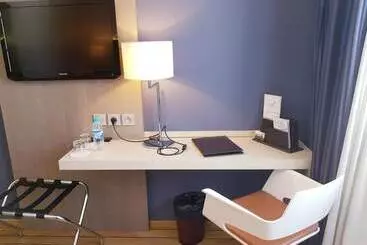 فندق Logis Hôtel Les Tuileries