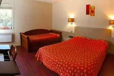 Logis Hotels Hôtel Et Restaurant De La Montagne Noire