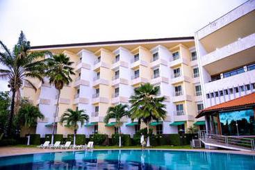 ホテル Grand São Luis