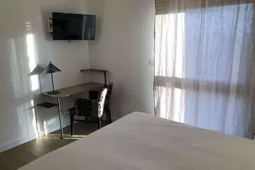 Отель Kyriad Nuits Saint Georges