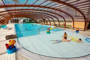 Hotel Ouilok   Domaine De Litteau Campsite