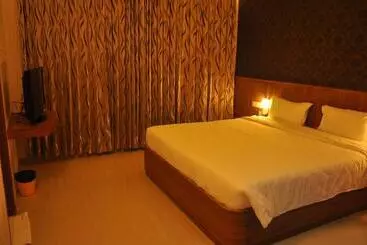 Hotelli Chenduran Park