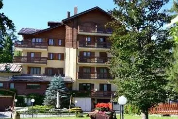 Hotel Bucaneve