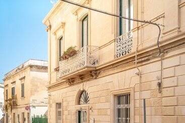 تختخواب و صبحانه Il Garbino Suite And Apartment