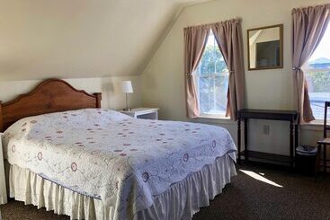 فندق فئة نجمة واحدة The Attleboro House