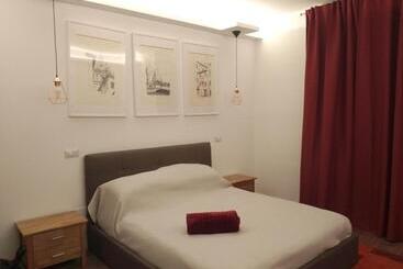 پانسیون Nannarè Guest House