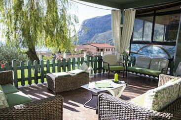 Bed and Breakfast Villa Armonia