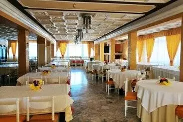 مسافرخانه Podio