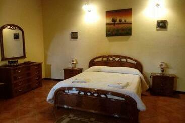 קוטג'' Tenute Margana