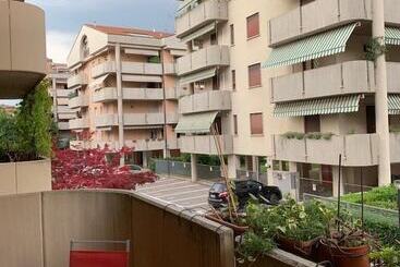 تختخواب و صبحانه Nottetempo Verona