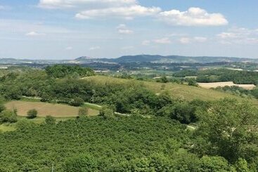 בית מלון כפרי Castello Di Cortanze