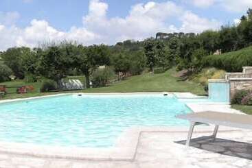 Сельский отель Podere Della Bruciata B&b