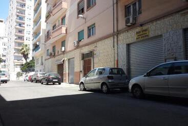 تختخواب و صبحانه Ajana Rooms By Accomodo