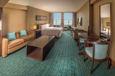 호텔 Doubletree By Hilton Iquitos