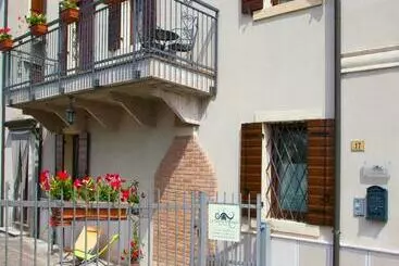 Pensió La Finestra Sul Castello