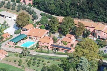 乡村酒店 La Casa Rossa