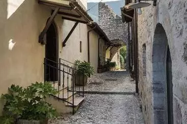 Mökkimajoitus Relais Borgo Campello