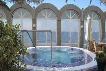 هتل San Agustin Beach Club