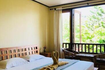 فندق صغير Padangbai Beach Inn