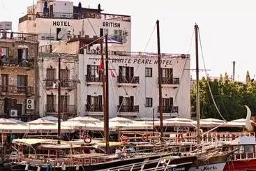 Hotel Kyrenia British Harbour