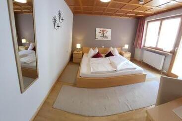 بنسيون Bergkristall