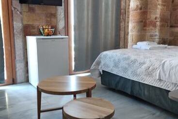 فندق Chios City Inn