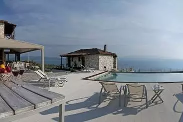 Hotel Karavia Lux Inn