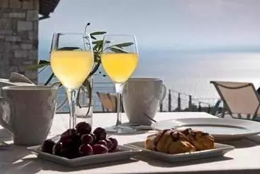 Hotelli Karavia Lux Inn