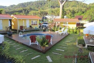 호텔 Mellow Yellow On Lanta