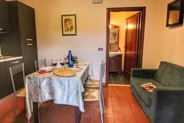 Mökkimajoitus Attractive Apartment In Bettona With Swimming Pool