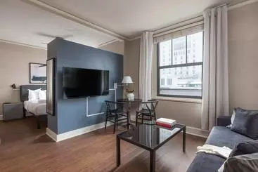 アパートホテル Pickwick  Cozy Dt Apts With Gym & Pool By Zencity